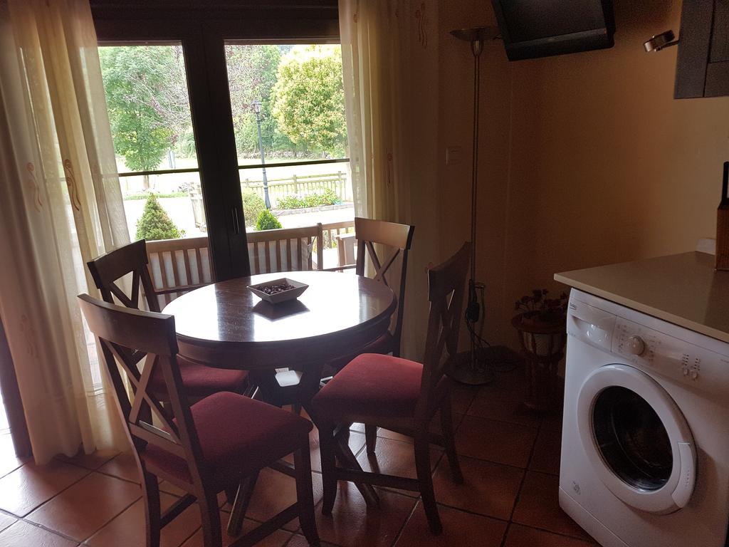 Apartamentos El Pedrayu أونيس المظهر الخارجي الصورة