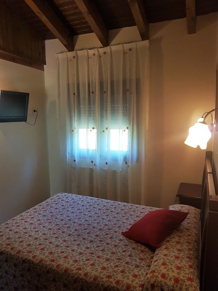 Apartamentos El Pedrayu أونيس المظهر الخارجي الصورة